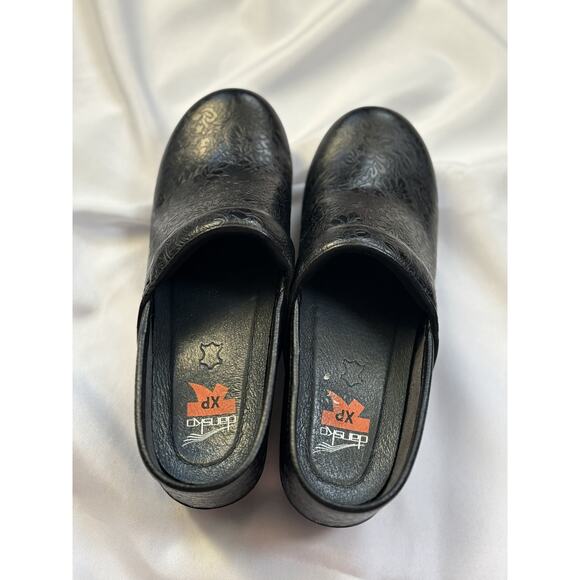 Dansko XP Professional Clogs Black Embossed Leather  Size 38 - Picture 2 of 5